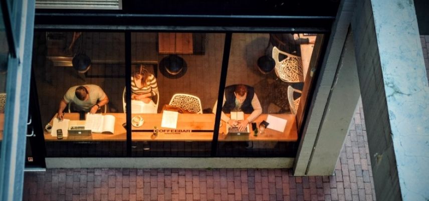 chair-brick-working-woman